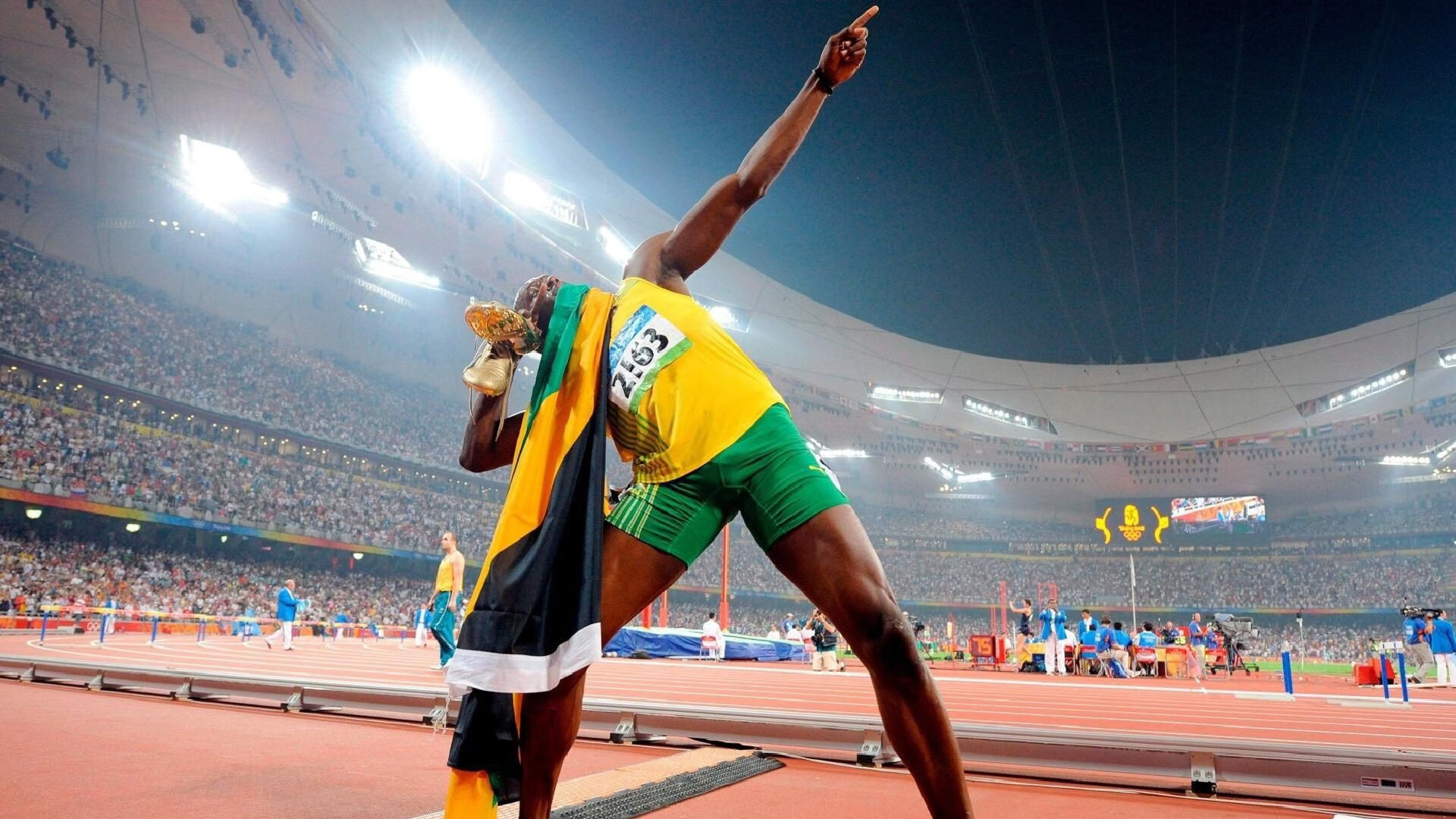 “马科斯·莫奇的防守天赋与战术执行力,成就阿根廷美洲狮队的防线基础”