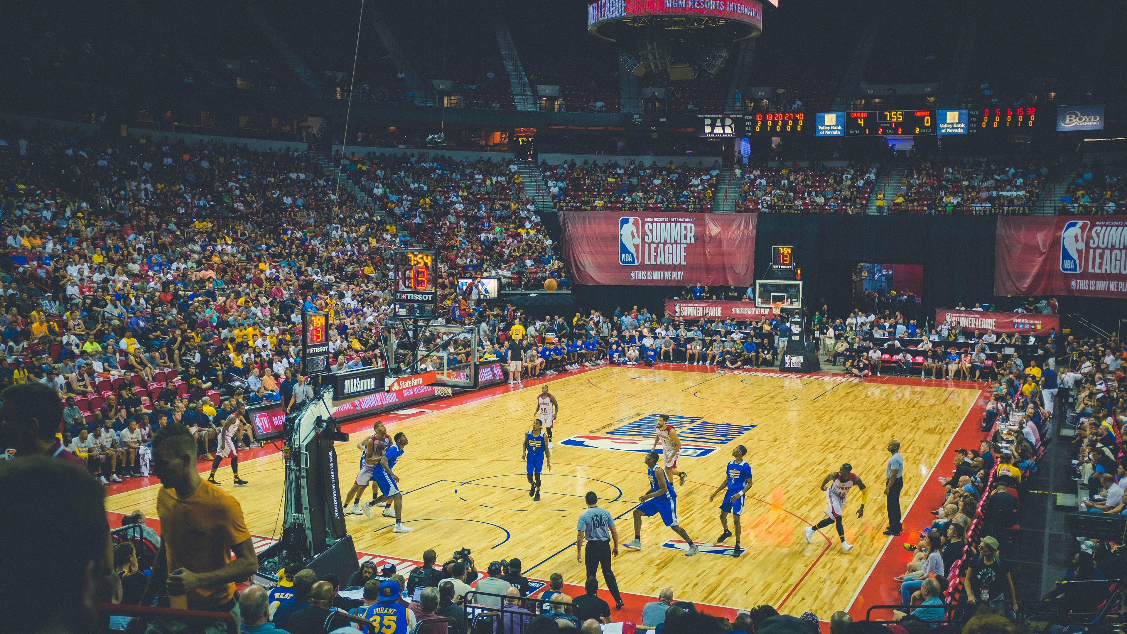 CBA联盟加强裁判评估机制确保比赛公正性,cba联赛裁判员执裁原则